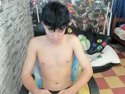 Amateur Free Porn Cam of Zarek_Orion