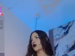 Amateur Live Sex Cam of agatha_monfort1