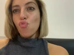 Amateur Free Live Porn of VALENTINA77