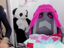 Amateur Adult Webcam of ChloeMilly1