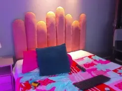 Amateur Adult Webcam of ChloeMilly1