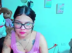 Amateur Live Sex of Emma_boo