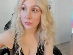 Amateur Live Porn of CarolMay