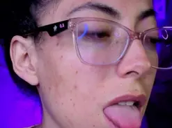 Amateur Sex Cam of Miranda_sexlove