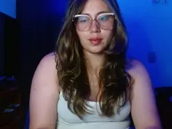 Amateur Nude Webcam of selle_loveee