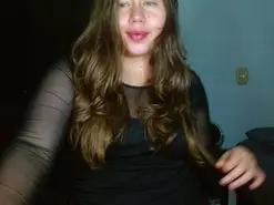 Amateur Live Sex Cam of selle_loveee
