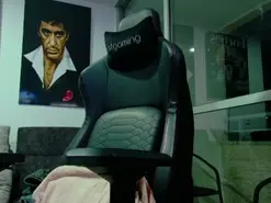 Amateur Private Sex Chat of latin_couple77