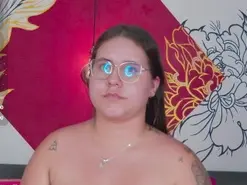 Amateur Free Porn Cam of lia_avalon_