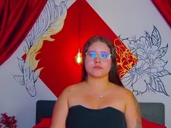 Amateur Sex Chat of lia_avalon_