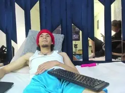 Amateur Live Sex Cam of KikyoAndDrey
