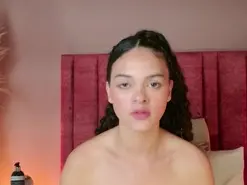 Amateur Adult Webcams of PaulinaSaint