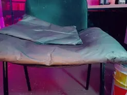 Amateur Free Live Porn of emeli_roushot