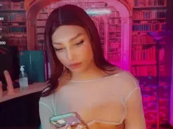 Amateur Live Sex Cam of emeli_roushot