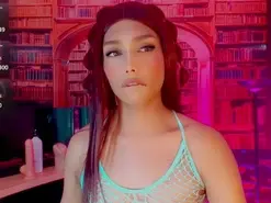 Amateur Live Sex Cam of emeli_roushot