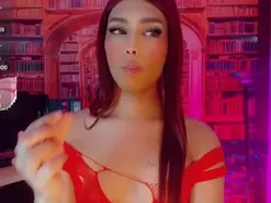 Amateur Live Porn of emeli_roushot