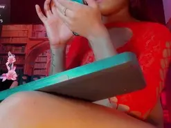 Amateur Nude Webcam of emeli_roushot