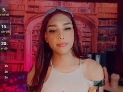 Amateur Free Live Porn of emeli_roushot