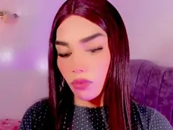 Amateur Sex Cam of emeli_roushot