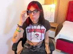 Amateur Live Sex Cam of DaniBlossomVS