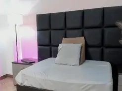 Amateur Live Sex Cam of ZamiraTaylor