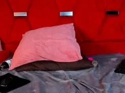 Amateur Free Live Porn of PeachrougeH