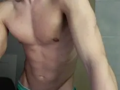 Amateur Live Sex Cam of AlexKunt