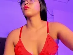 Amateur Adult Webcams of alysson-18