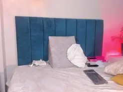 Amateur Live Sex Cam of JazminDluxe