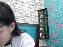 Amateur Private Sex Chat of maily_cam