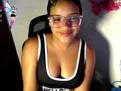 Amateur Adult Video Chat of chleo_rosse