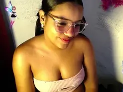 Amateur Best live sex cam show of chleo_rosse