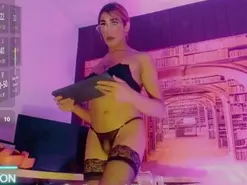 Amateur Adult Webcam of michell_luxe