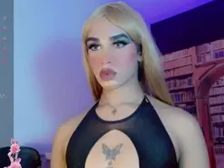 Amateur Adult Webcam of michell_luxe