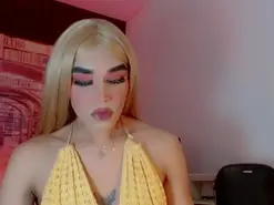Amateur Adult Webcams of michell_luxe