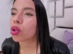 Amateur Live Sex of ZoeSwam