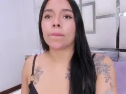 Amateur Live Sex Cam of ZoeSwam