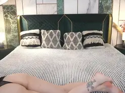 Amateur Free Live Porn of CyrenaLuxe