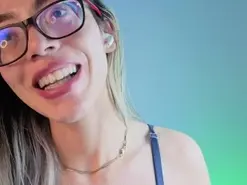 Amateur Live Sex Cam of carol_blonde