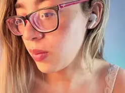 Amateur Adult Webcams of carol_blonde