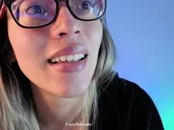 Amateur Live Sex Cam of carol_blonde