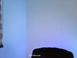 Amateur Live Sex Cam of carol_blonde