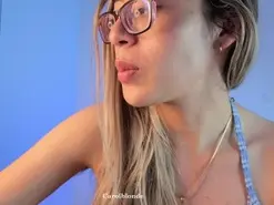 Amateur Watch Live Sex Cams of carol_blonde
