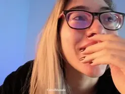 Amateur Free Porn Cam of carol_blonde