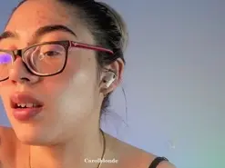 Amateur Free Porn Cam of carol_blonde