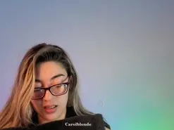 Amateur Live Sex Cam of carol_blonde