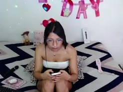 Amateur Live Sex Cam of Zoe_small