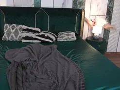 Amateur Live Porn of MagicPeach