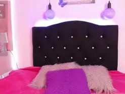 Amateur Sex Chat of Enola_holmess