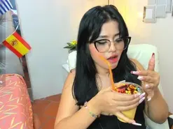 Amateur Sex Cam of mila_quinn