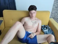 Amateur Free Live Porn of Martin_Lows